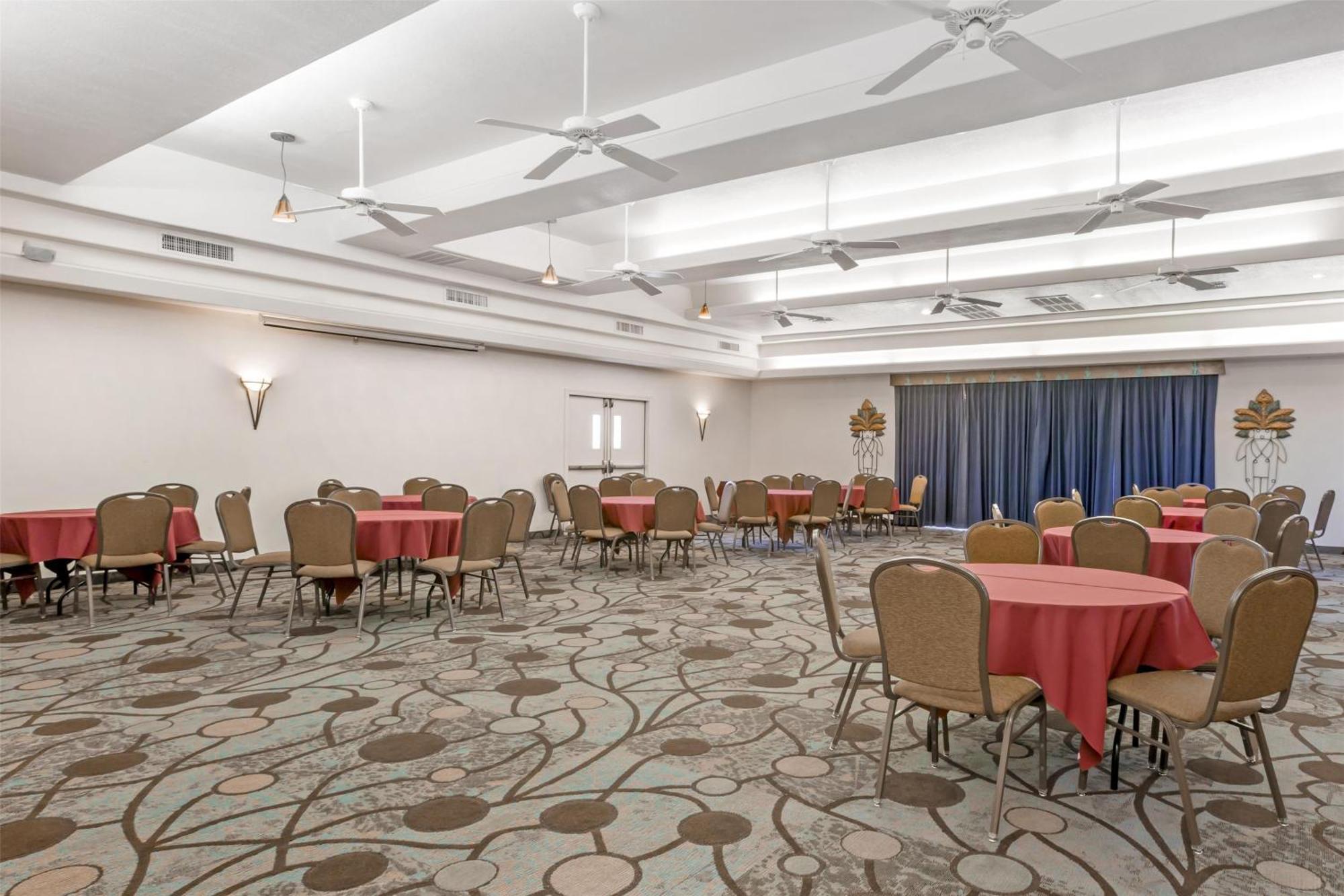 Western & 3* Gold Canyon