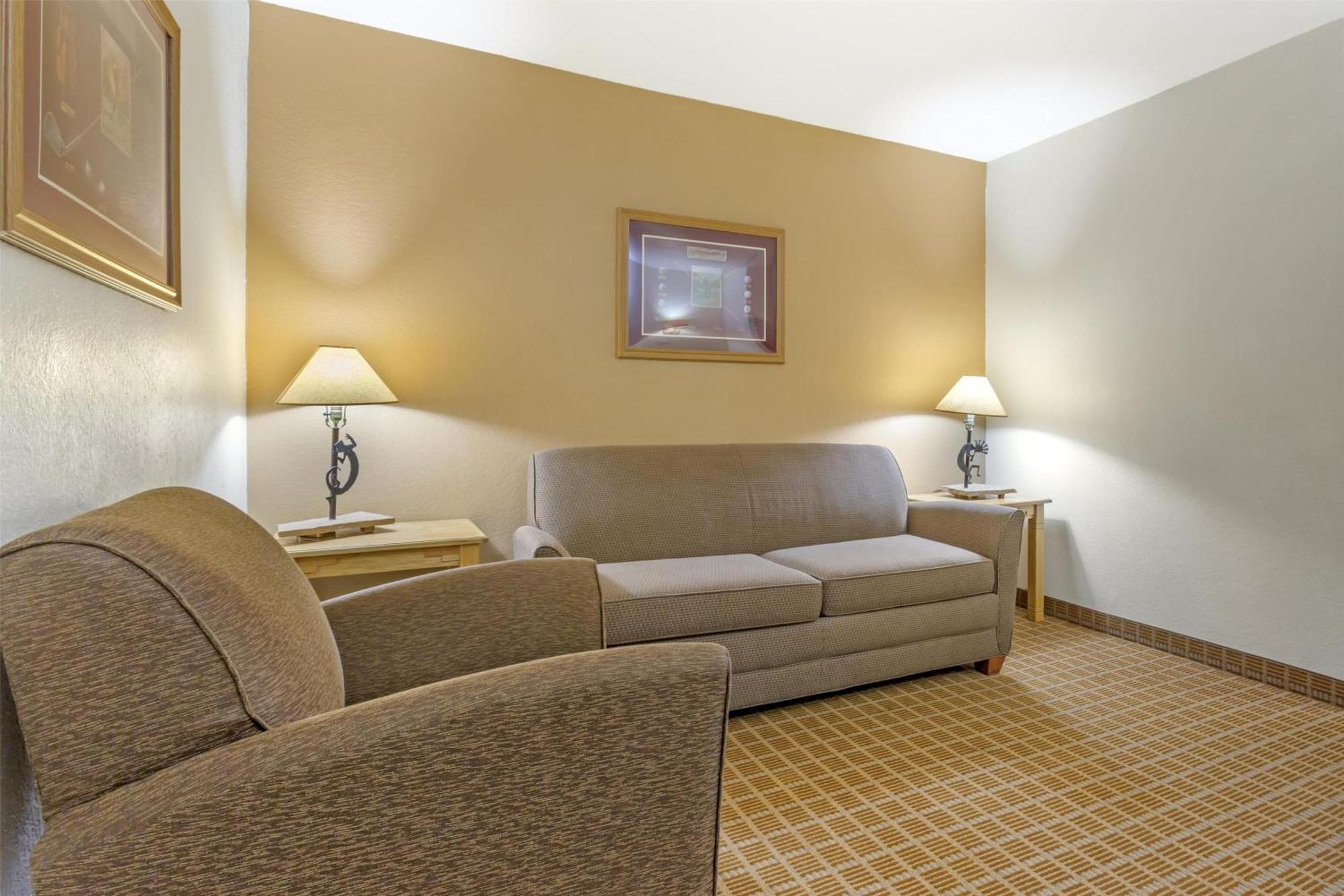 Western & 3* Gold Canyon